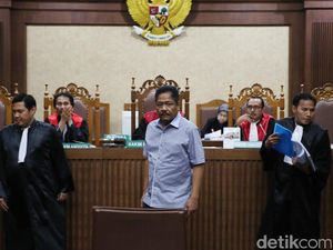 Dituntut 9 Tahun Bui di Kasus Korupsi Infrastruktur, Budi: Saya Galau