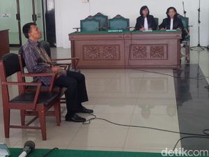 Ketua Majelis Hakim Dinas ke Luar Kota, Sidang Tuntutan Gatot Pujo Ditunda Ketua Majelis Hakim Dinas ke Luar Kota, Sidang Tuntutan Gatot Pujo Ditunda