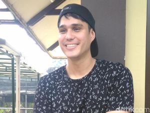 Mischa Chandrawinata-Amanda Manopo Pamer Pelukan, Pacaran atau Gimmick?