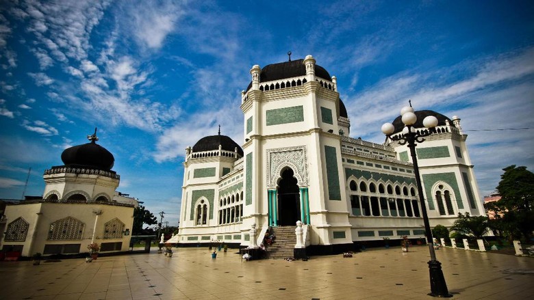 Foto: Masjid Raya Al Mahsun (Thinkstock) Foto: Masjid Raya Al Mahsun (Thinkstock)