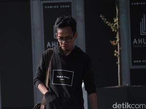 Aan Mansyur Terjemahkan Ilustrasi Emte Jadi Puisi Aan Mansyur Terjemahkan Ilustrasi Emte Jadi Puisi