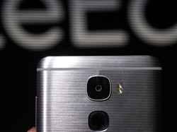 LeEco Siapkan Ponsel dengan Empat Kamera Sekaligus