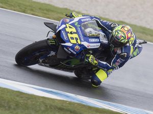 Rossi Targetkan Podium di Sepang