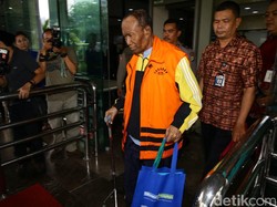 KPK Tambah Masa Tahanan Tersangka Korupsi e-KTP Sugiharto 40 Hari