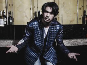 Jenuh di Sinetron Dorong Reza Rahadian Cari Jalan ke Layar Lebar