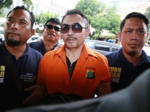 Tunggu Jadwal Sidang Peledoi, Aa Gatot Celingak-Celinguk Tunggu Jadwal Sidang Peledoi, Aa Gatot Celingak-Celinguk