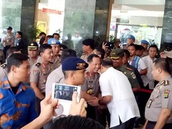 Polisi Tangerang Diserang, Kapolri akan Tambah Alat Pengamanan Personel