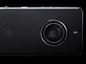 Ektra, Ponsel Kodak Bergaya Kamera Klasik