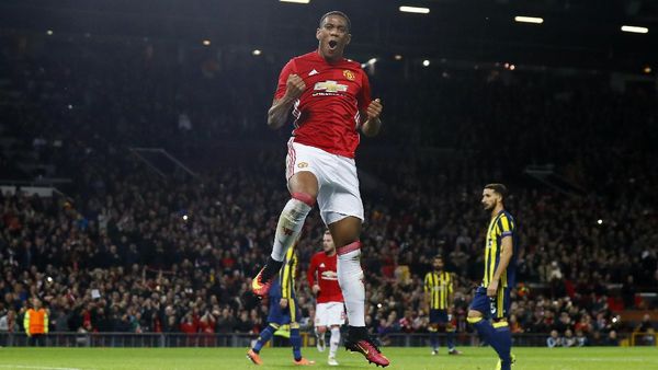 MU Kalahkan Fenerbahce