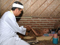 Kisah Eni yang Lumpuh dan Terbaring Puluhan Tahun di Dipan Dapur