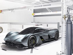 Hypercar Aston Martin Bisa Ngebut Sampai 402 Km/Jam