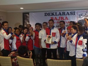 Agus Yudhoyono Dapat Buku tentang Soekarno dari Banteng Jakarta