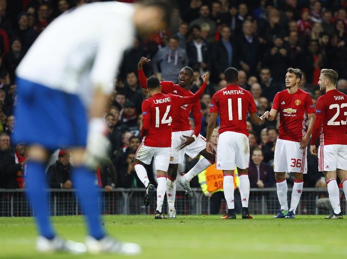 Pogba Dua Gol, MU Hantam Fenerbahce 4-1