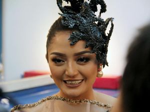 Beli Mobil Sport, Siti Badriah Minta Pelat Khusus