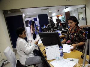 Pemohon Paspor di Cirebon Turun 60%