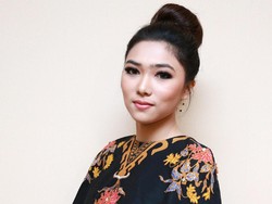 Masa Remaja Isyana Sarasvati untuk Kompetisi Musik dan Karantina