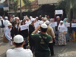 Resmikan RPTRA di Tebet, Ahok Didemo Warga
