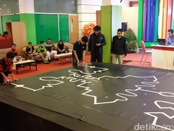 Robot Karya Pelajar Pamer Kehebatan di Yogyakarta