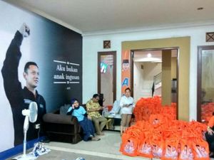 Beredar Goody Bag Sembako AHY-Sylvi, Agus: Itu Semangat Relawan