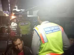 Antisipasi Bentrokan Anggota PSHT di Mojokerto, Polisi Razia Penumpang Bus