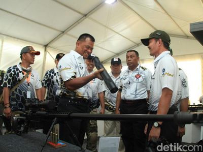 Panglima TNI : Jangan Ragu dengan Senjata Buatan Anak Bangsa