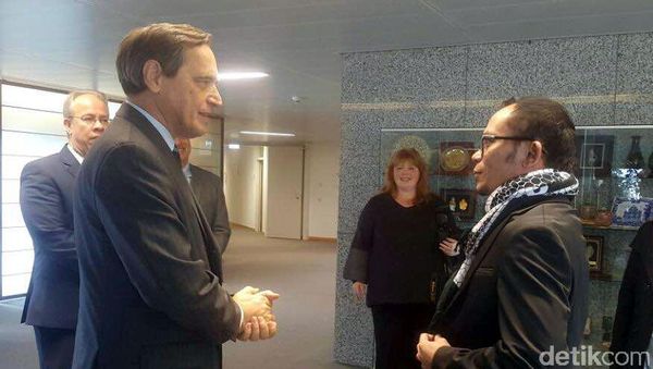 Menteri Hanif Terus Tingkatkan SDM Indonesia