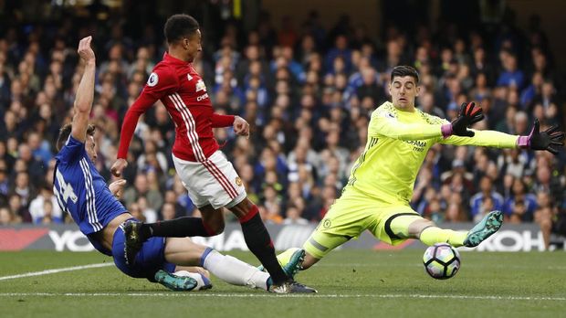 Chelsea Lumat MU 4-0