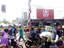 Masih Tercium Bau Gas, Polisi Minta Warga Jauhi Lokasi Ledakan PHD Bekasi