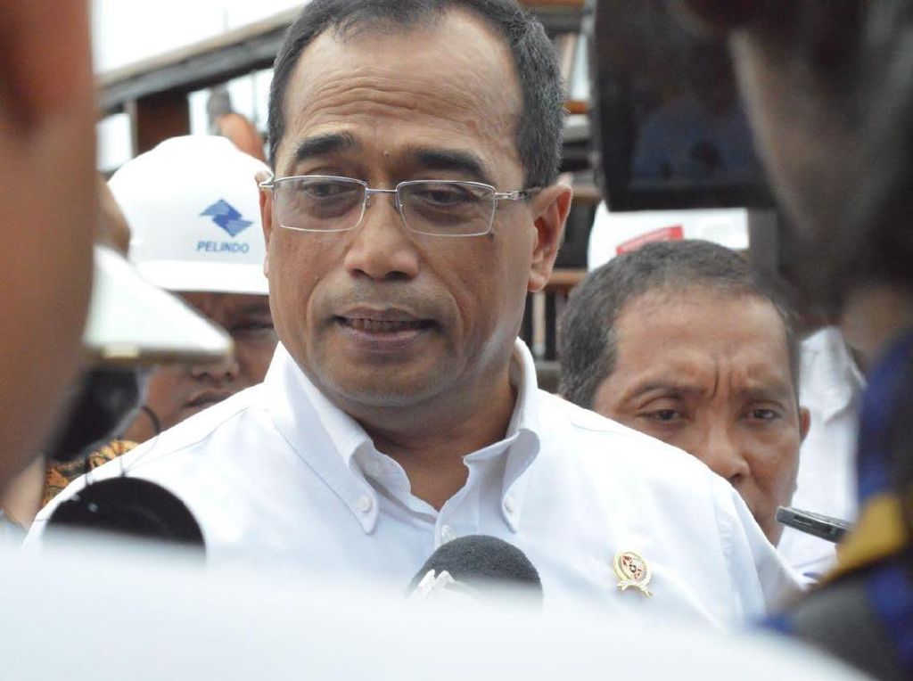 Menhub Bakal Siapkan Fasilitas Pengujian Mobil Listrik Menhub Bakal Siapkan Fasilitas Pengujian Mobil Listrik
