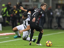 Cara Milan Memanfaatkan Kelengahan Juventus Lewat Locatelli