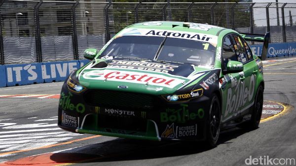 Serunya Castrol V8 Supercars Gold Coast 600
