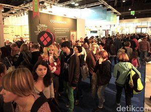 Atraktifnya ABG Jerman Banjiri Frankfurt Book Fair 2016