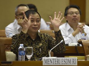 2 Minggu Jadi Menteri ESDM, Ini Aturan Pertama yang Diteken Jonan