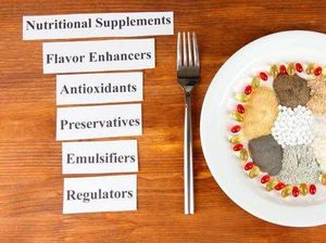 Hati-hati, Ini 8 Zat Aditif Makanan yang Harus Dihindari Hati-hati, Ini 8 Zat Aditif Makanan yang Harus Dihindari