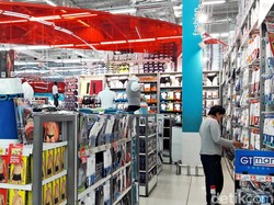 Transmart Carrefour Tawarkan Aneka Kebutuhan Pakaian