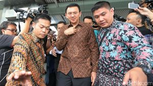 Ahok Klarifikasi Terkait Penistaan Agama di Bareskrim Polri