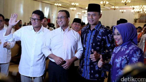 Pasangan Cagub-Cawagub DKI Hadiri Rapat Pleno