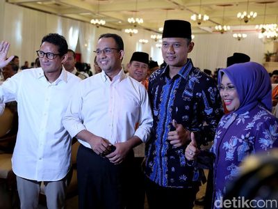 Pasangan Cagub-Cawagub DKI Hadiri Rapat Pleno