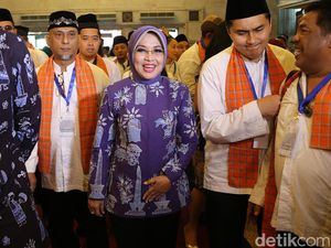 Gaya Fashion Cawagub DKI Jakarta Agus-Sylvi Saat Kampanye Gaya Fashion Cawagub DKI Jakarta Agus-Sylvi Saat Kampanye