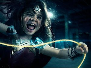 Pria Ini Habiskan Rp 19 Juta Dandani Putrinya Jadi Mirip Wonder Woman
