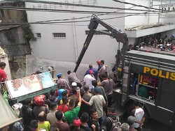 Livina yang Hanyut di Pagarsih Bandung Akhirnya Ditemukan 1 Km dari Lokasi Nyemplung