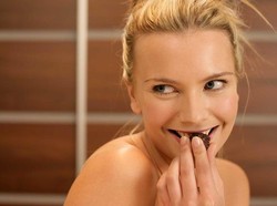 Wah, Sekarang Spanyol Punya Restoran Nudis Pertama!