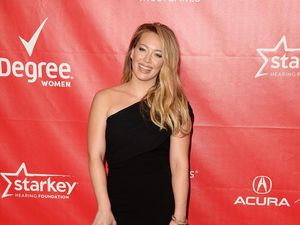 Hilary Duff Terpapar Corona saat Hamil Hilary Duff Terpapar Corona saat Hamil