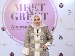 Sukses di NY, Anniesa Hasibuan Akan Tampilkan Koleksi DJakarta di JFW 2017