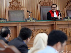 Wakil Ketua DPD Hadiri Praperadilan Irman Gusman di PN Jaksel