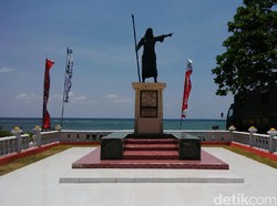 Cerita Gadis 17 Tahun yang Berjuang Melawan Penjajah Belanda