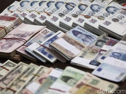 Dolar AS Hingga Peso Meksiko Anjlok, Investor Takut Trump Menang Pilpres