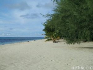 Polemik Resort Mewah di Pulau Kapoposang: Kawasan Konservasi-Tak Punya IMB Polemik Resort Mewah di Pulau Kapoposang: Kawasan Konservasi-Tak Punya IMB