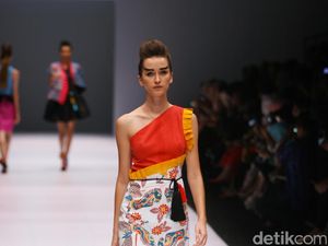 Wajik dan Kuda Lumping Kediri Jadi Inspirasi Busana di Jakarta Fashion Week