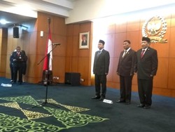 Zulkifli Hasan Lantik 3 Anggota Baru MPR